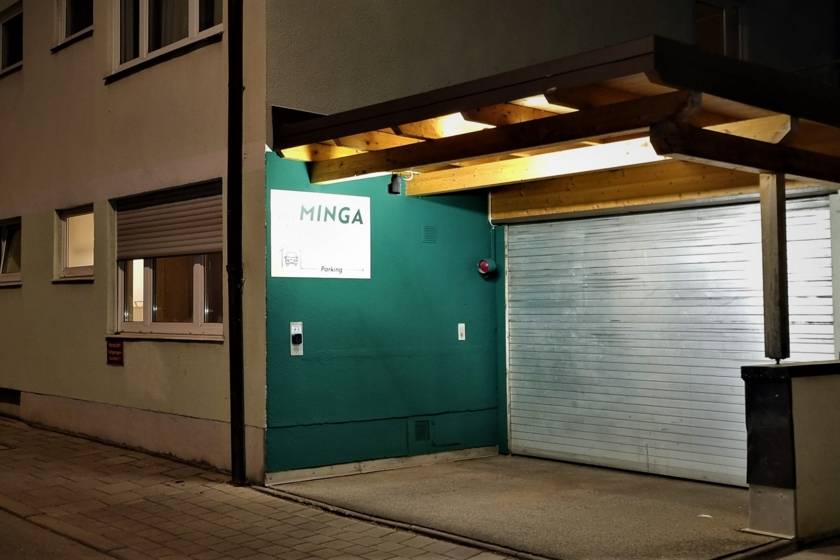 my MINGA 13 & 14 / main entrance parking lot