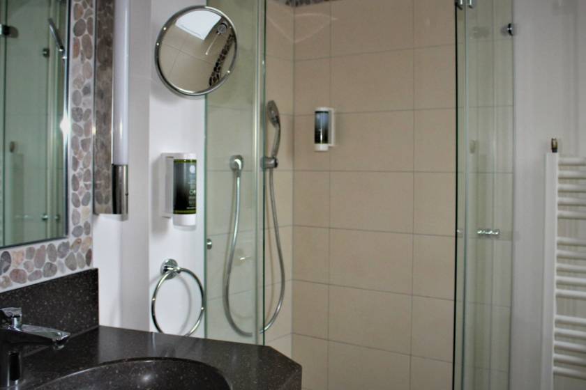 my MINGA 4 - Bath room View