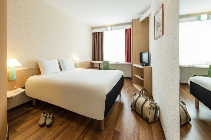 MUC00020150032095036