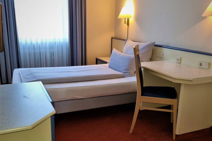 my MINGA 13 - Single room comfort category incl. air condition