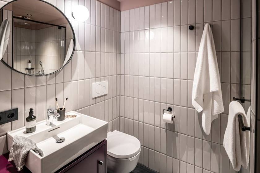 Revo München Bathroom