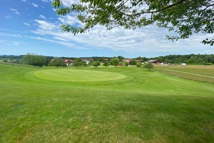 Golfplatz direkt an der Pension