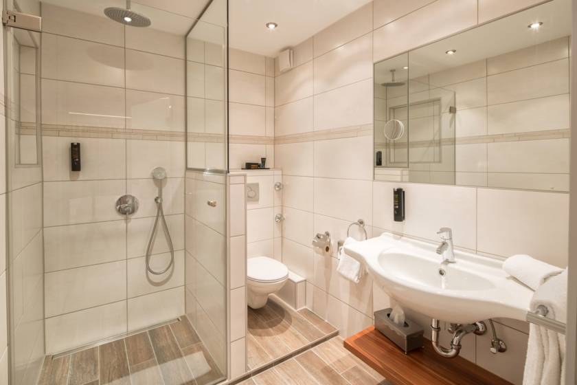 Komfort Doppelzimmer Bad