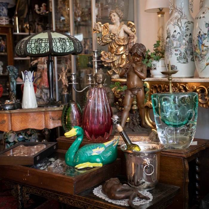 Antiquitäten im Franzosenviertel einfach München