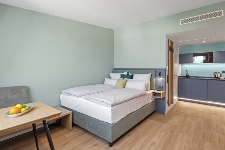 Top floor studio incl. kitchen