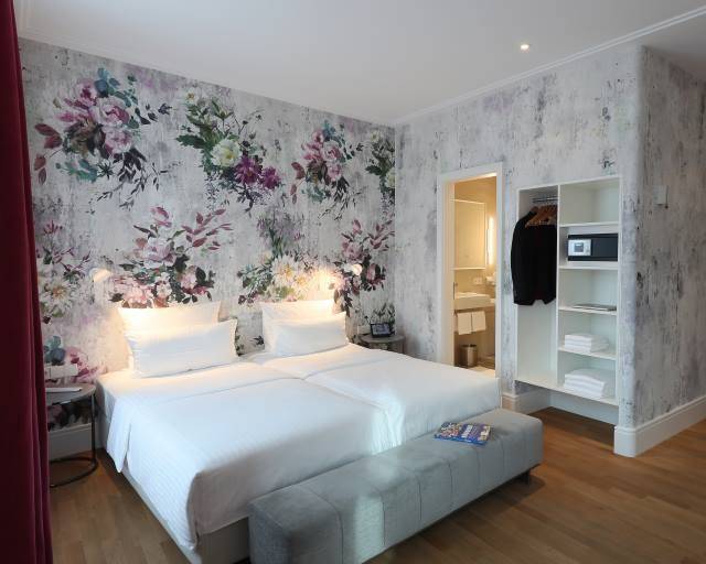 MOMA1890 Boutique Hotel