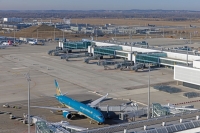Flugzeug Vietnam Airlines am Terminal 1 Pier in M&uuml;nchen.