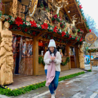 Solmaz at a Christmas market in Munich.