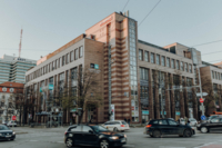 Die Au&szlig;enansicht der FOM M&uuml;nchen