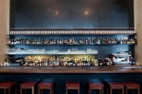 Theke der Schumann's Bar von Barlegende Charles Schumann in M&uuml;nchen