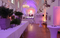 Blick in das Jagd- und Fischereimuseum vor einer Veranstaltung.