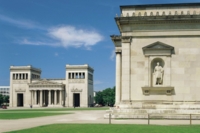 View of the Propyl&auml;en with the Glyptothek on the right at K&ouml;nigsplatz in Munich.