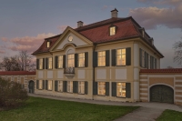 K&ouml;niglich residieren: Die neue Royal Residence beim Schloss Nymphenburg in M&uuml;nchen.