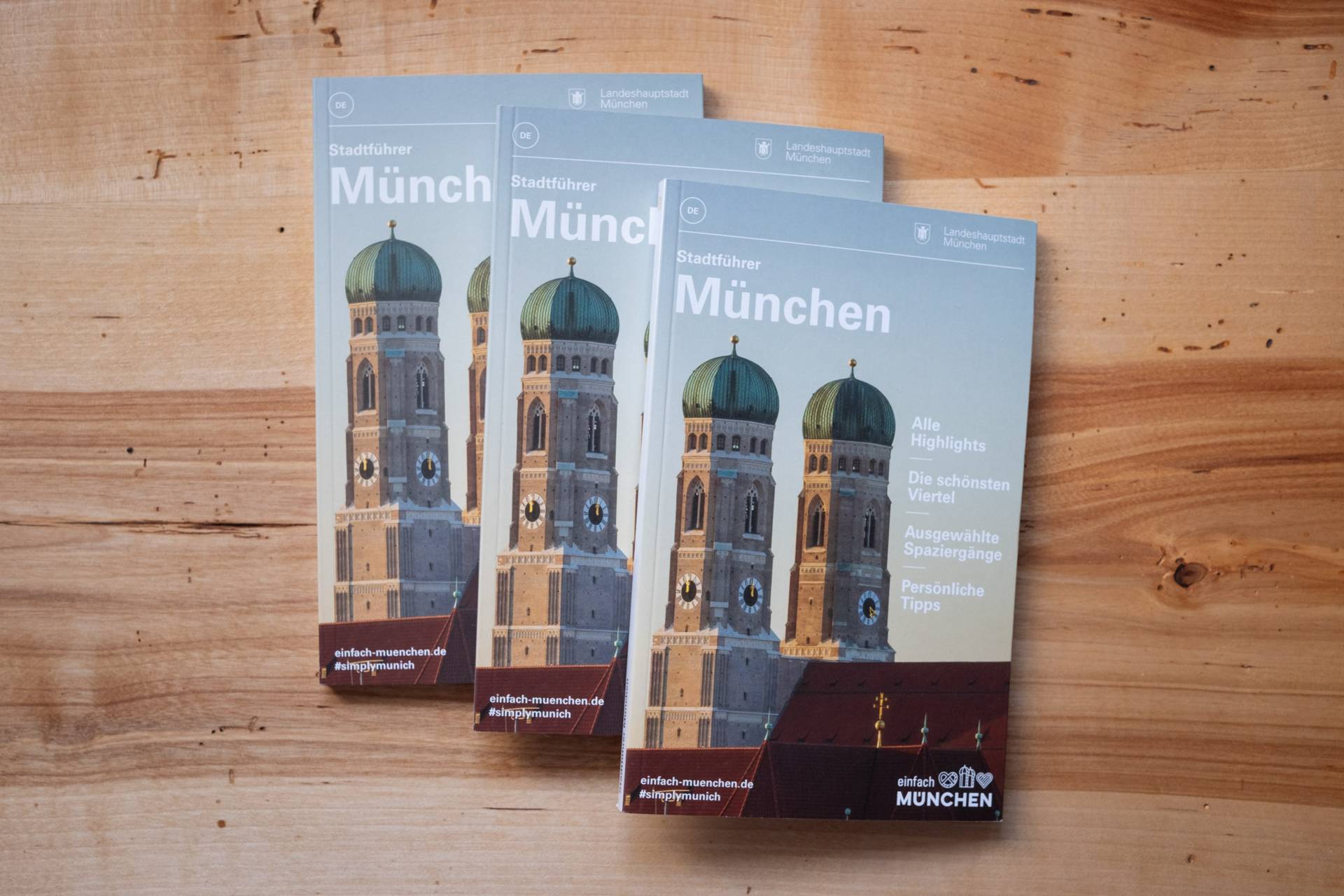 Munich Official Travel Guide Book Simply Munich