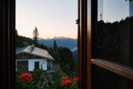 Blick aus dem Wallberghaus Hotel auf die Berge.