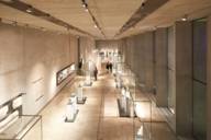 Blick von oben in das Ägyptische Museum in München während der langen Nacht der Museen.