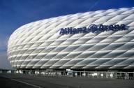 Allianz Arena Geb&auml;ude in M&uuml;nchen von au&szlig;en.